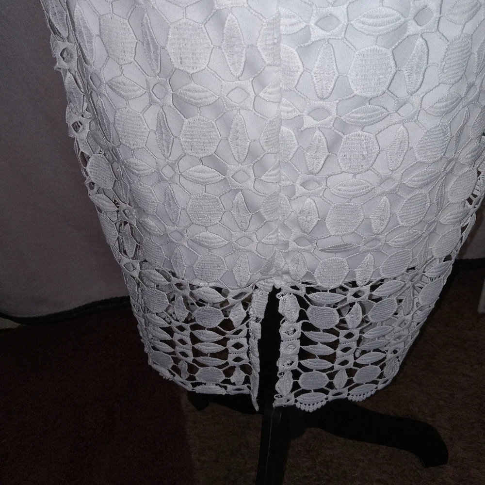 Bisou Bisou Ivory Lace Detail Midi Dress Size 6 Beautiful, Corset Back Split Hem